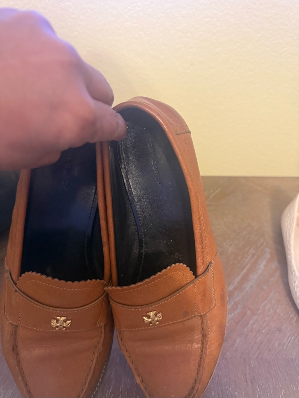 Tory Burch Brown Leather Penny Loafers with Gold Logo - Picture 2 of 3
